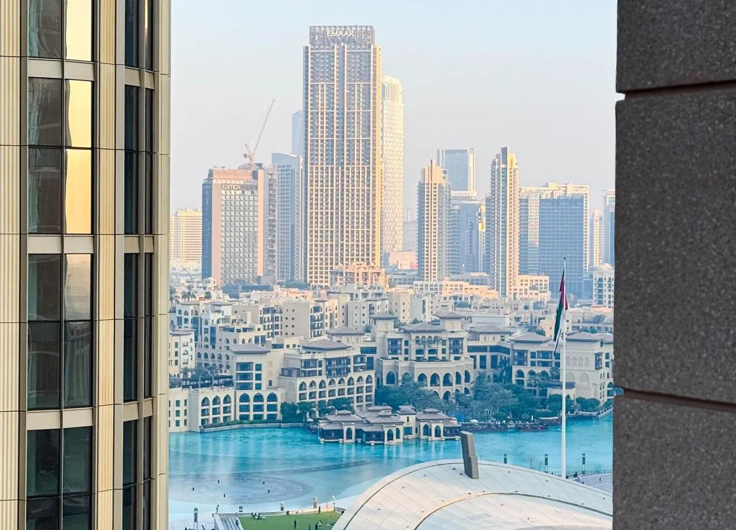 Downtown 2 Bedroom Burj Khalifa & Fountains Views 8 Min From Dubai Mall