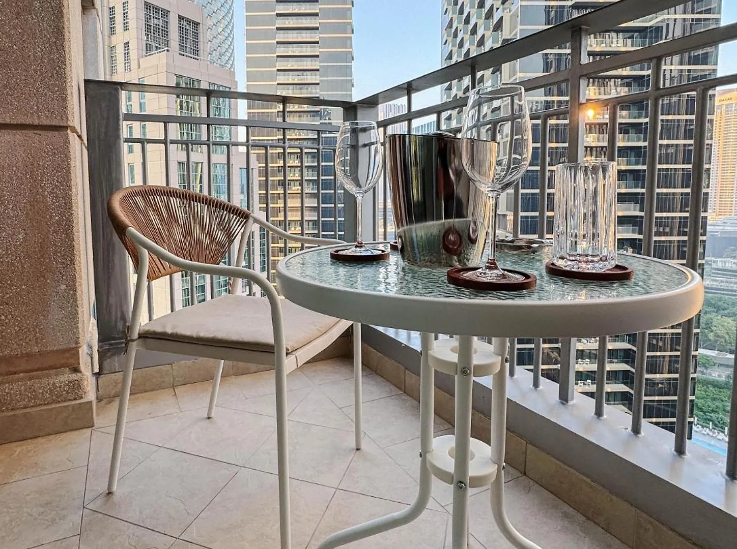 Downtown 2 Bedroom Burj Khalifa & Fountains Views 8 Min From Dubai Mall Apartment