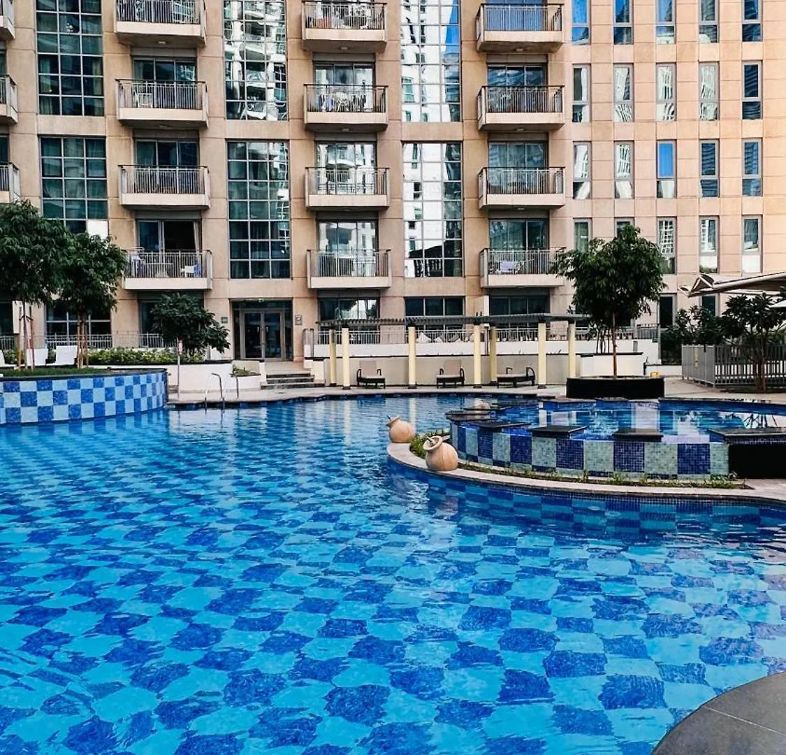 Downtown 2 Bedroom Burj Khalifa & Fountains Views 8 Min From Dubai Mall Apartment