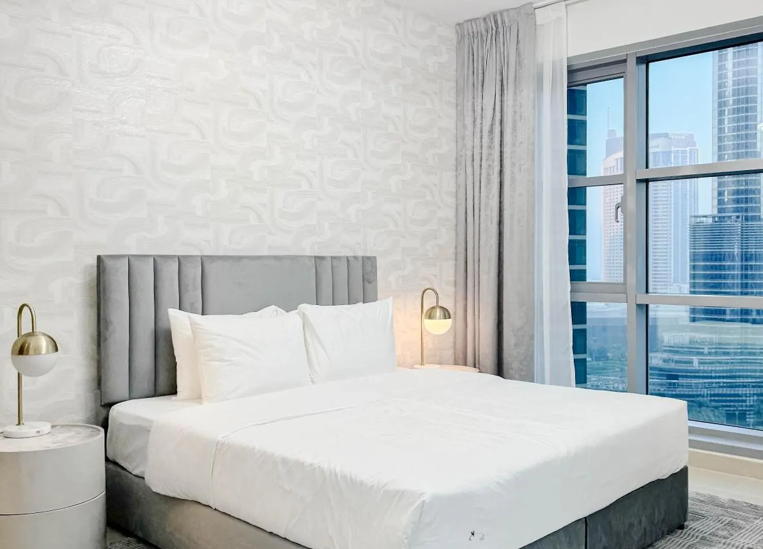 Downtown 2 Bedroom Burj Khalifa & Fountains Views 8 Min From Dubai Mall Apartment