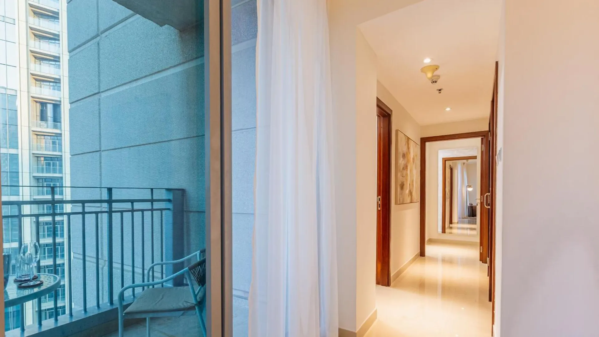 Apartment Downtown 2 Bedroom Burj Khalifa & Fountains Views 8 Min From Dubai Mall