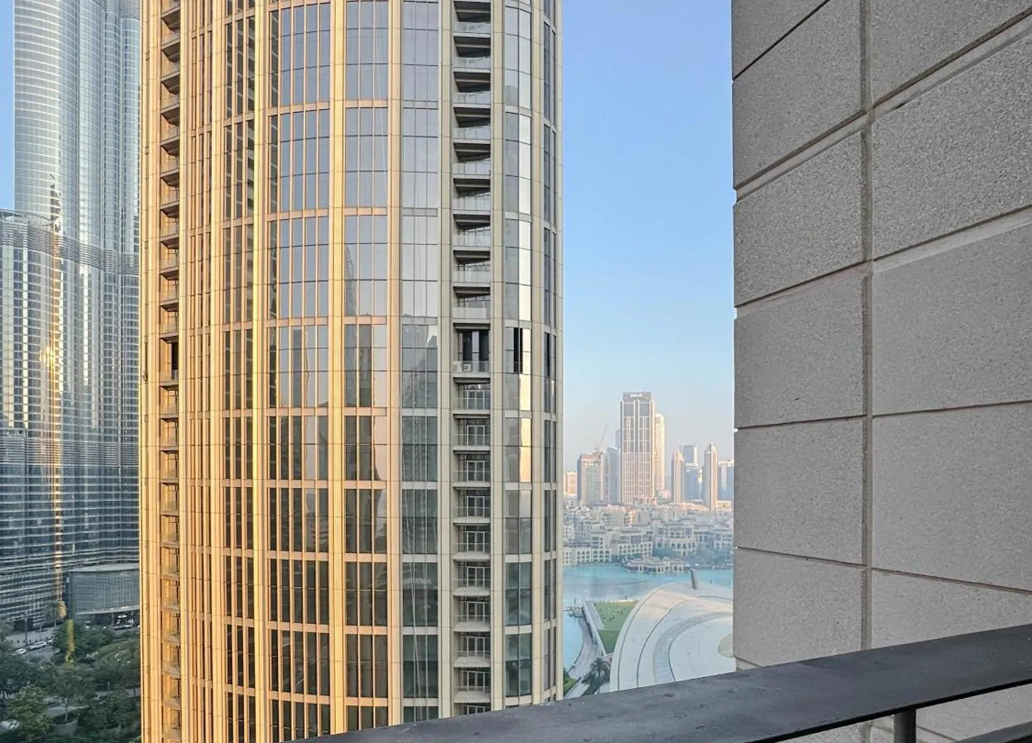 Downtown 2 Bedroom Burj Khalifa & Fountains Views 8 Min From Dubai Mall Apartment